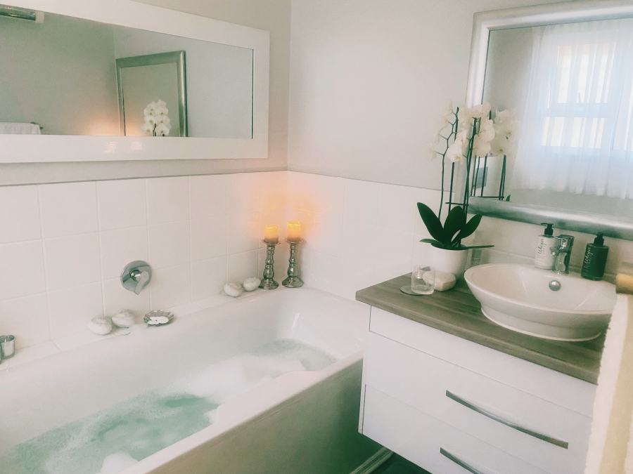 2 Bedroom Property for Sale in Fish Hoek Western Cape